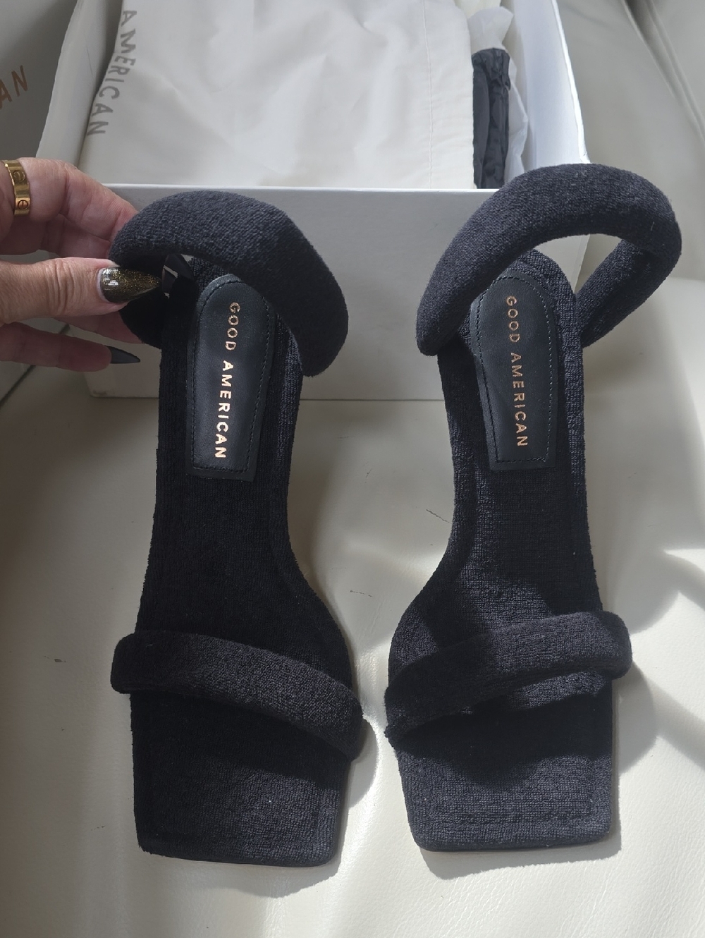 Good American Black Padded Strap Square-Toe Heeled Sandals